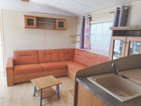 Mobil home français en 3 chambres avec un bel espace de vie