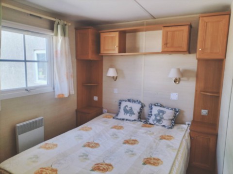 Mobil home français en 3 chambres avec un bel espace de vie