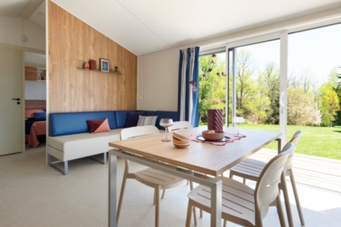 Mobil home de marque française deux chambres : BERGAME 76.2 BAHIA 81.2 2026 : Séjour